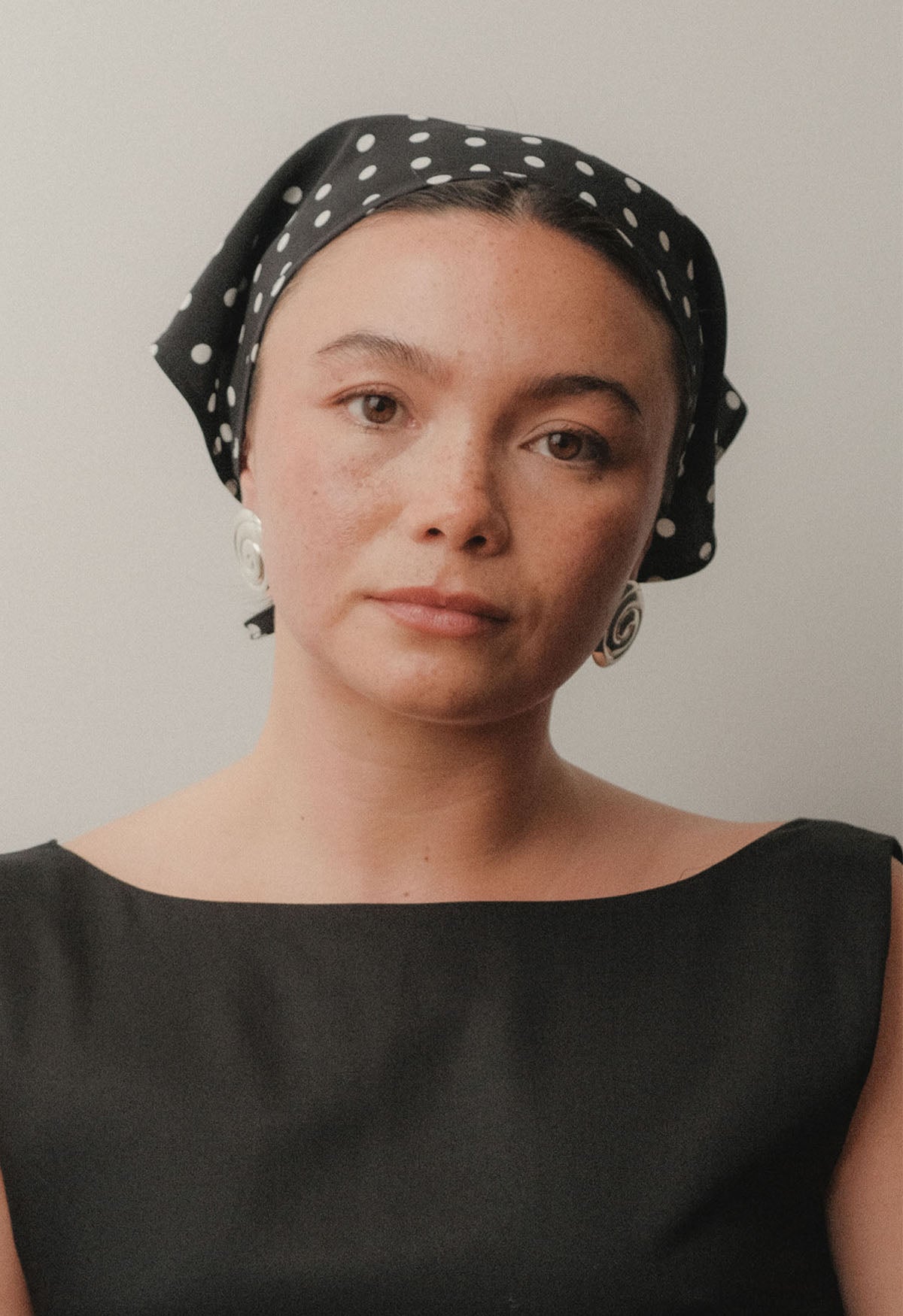 Headscarf Pois Nera Silk