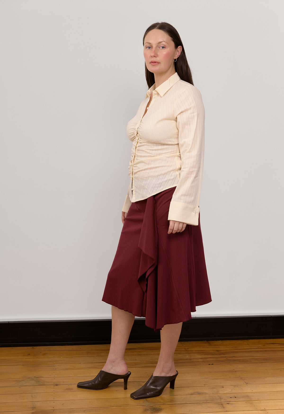 Flounce Front Skirt Vino