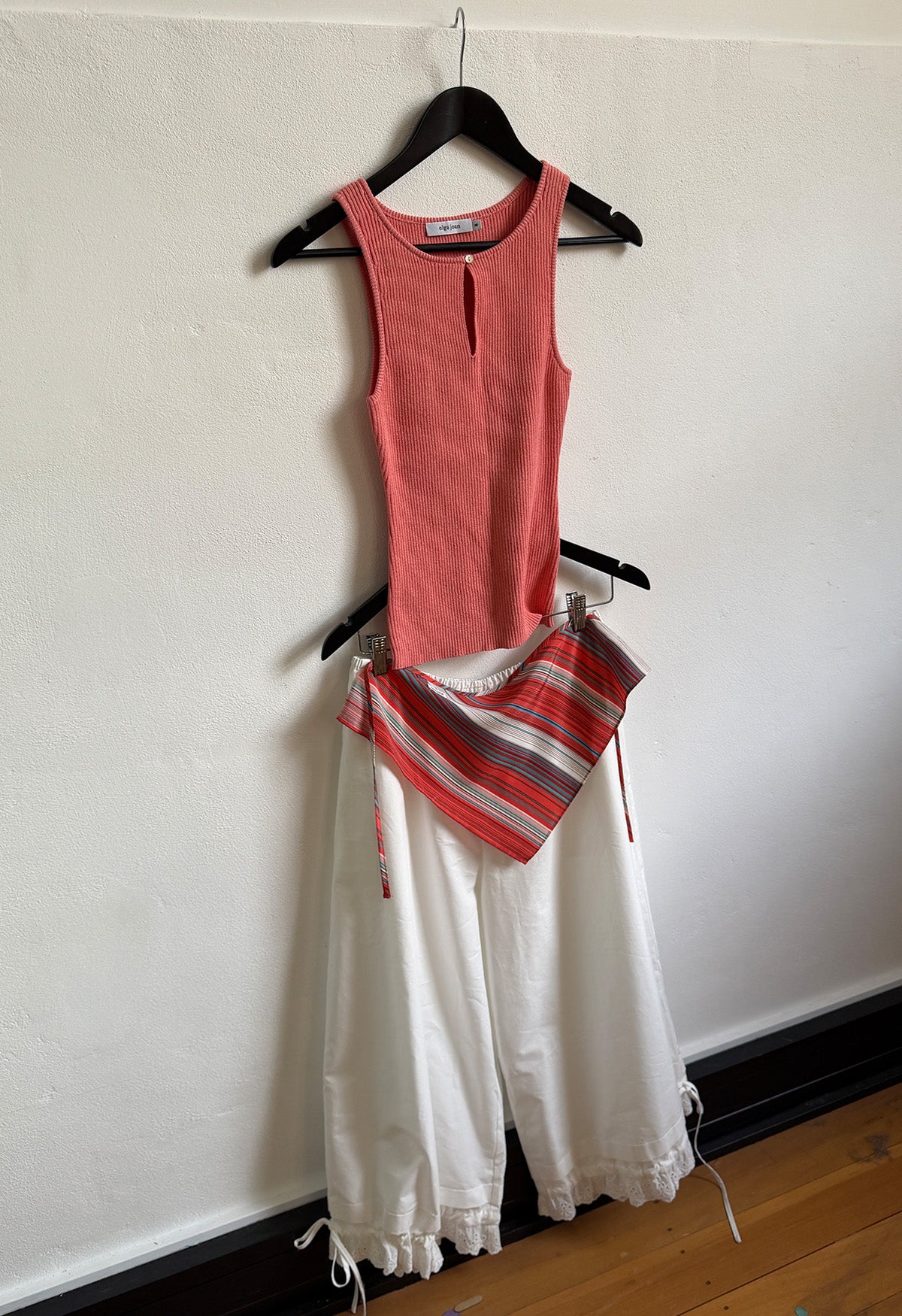 Key-Hole Knit Tank Corallo