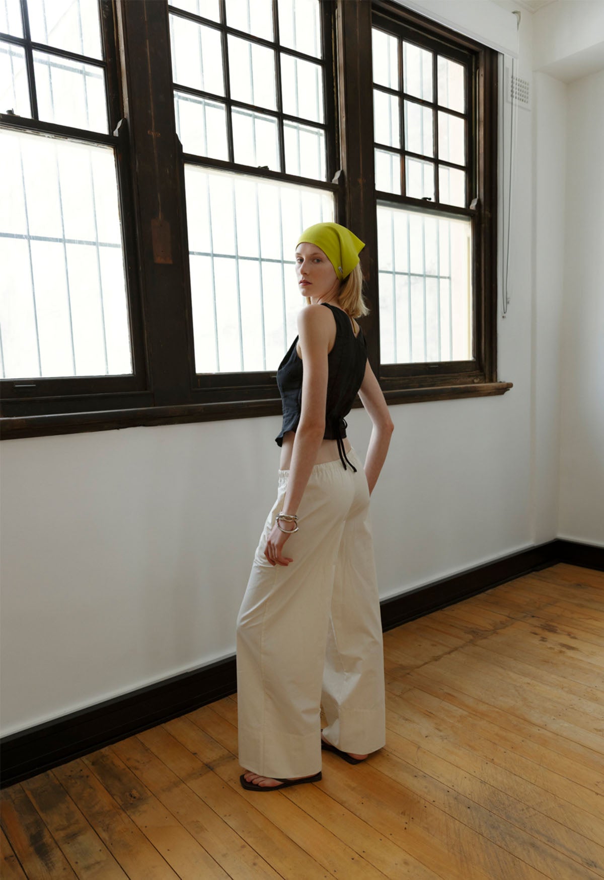Twist Shoulder Bustier Nera